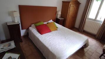 1 sovrum, strykjÀrn/strykbrÀda och wi-fi