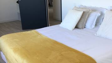 2 bedrooms, bed sheets