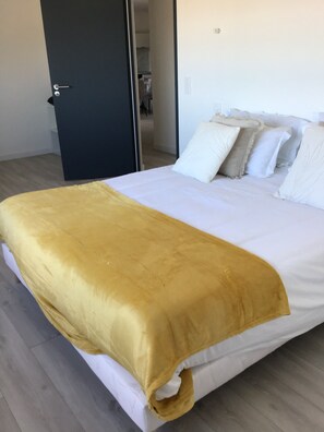 2 bedrooms, bed sheets