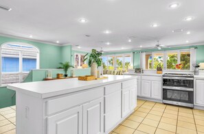 Toaster, ice maker, dining tables, kitchen islands - Saltwater & Sunsets - Private Pool, Tennis Court, Pet Friendly! (St. George Island)