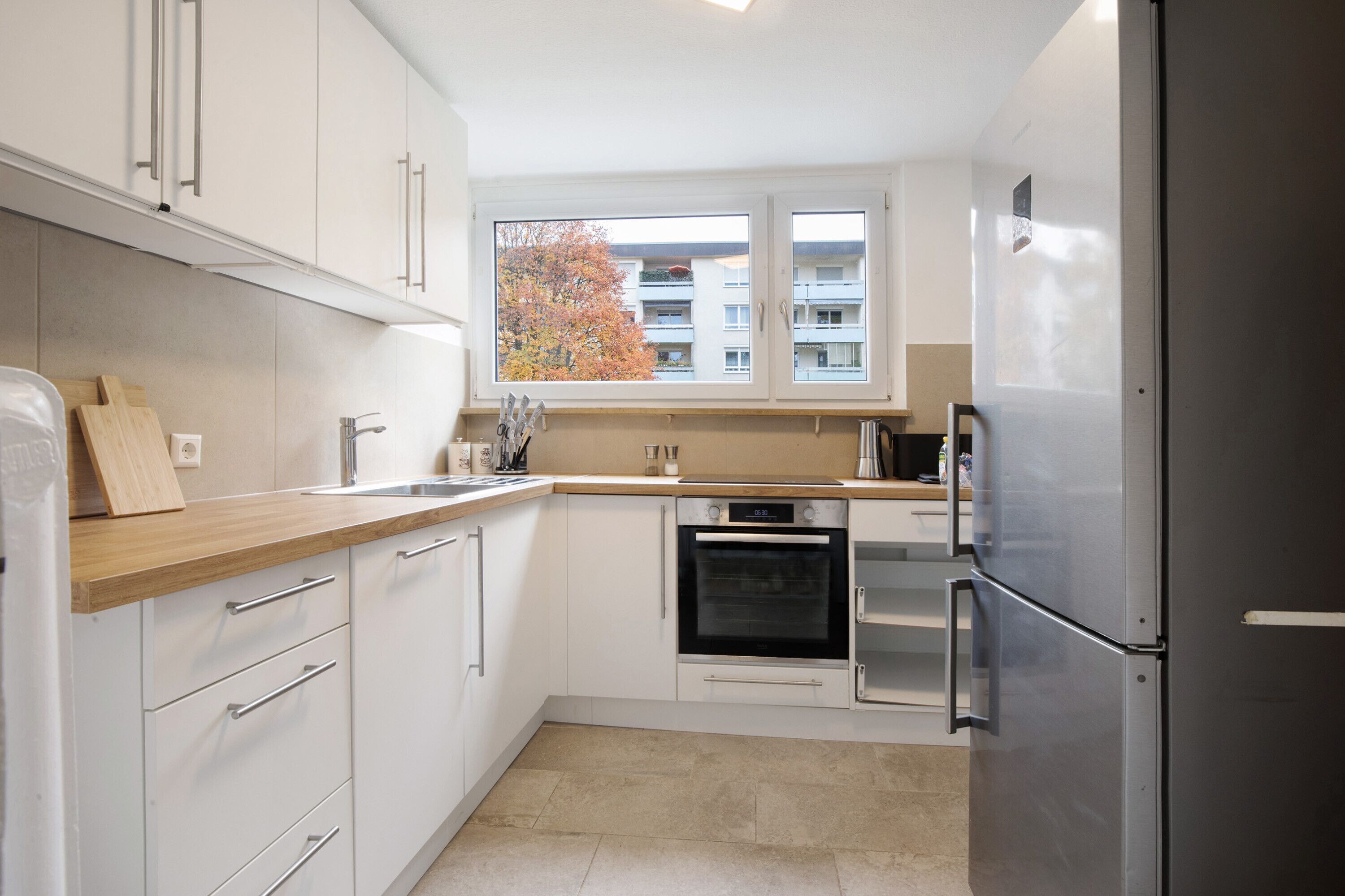 Refrigerador, horno, parrilla de estufa y lavavajillas 