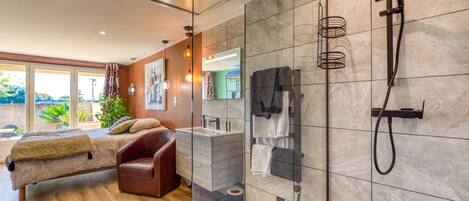 Shower, towels