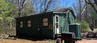 Secluded Cabin Getaway in Arkdale