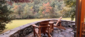 New! Stone Haven Cottage by Buffalo Mountain Getaway