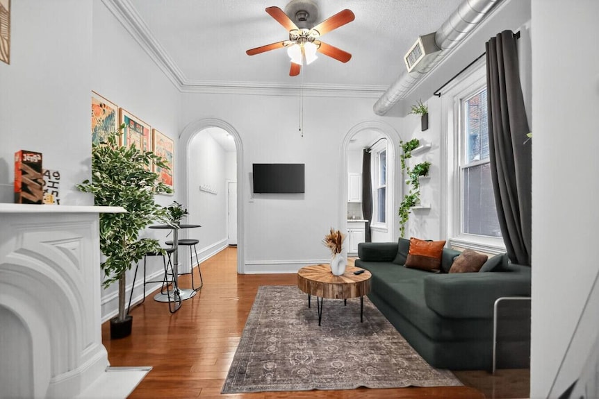 Lovely 1/1 Center City | King Bed | Sleeper Sofa - Jersey Shore, NJ