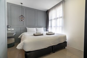 1 habitación, tabla de planchar con plancha, wifi y ropa de cama