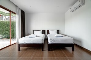 3 Schlafzimmer, Schreibtisch, Bügeleisen/Bügelbrett, WLAN