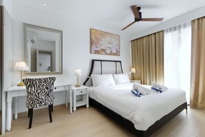 3 bedrooms, iron/ironing board, WiFi, bed sheets