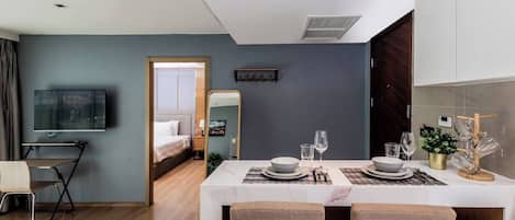 1 bedroom, desk, iron/ironing board, free WiFi