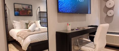 12 bedrooms, desk, iron/ironing board, free WiFi