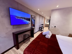 1 bedroom, desk, iron/ironing board, free WiFi