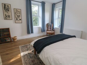 3 bedrooms, individually decorated, individually furnished, free WiFi - The Ives (Skipton)