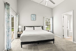 ハウス ベッド (複数台) プールアクセス プールビュー (The Sunny Spot) | 3 室のベッドルーム、客室ごとに異なる装飾、客室ごとに異なるインテリア、ベッドシーツ