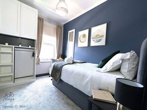 3 habitaciones, tabla de planchar con plancha y wifi gratis