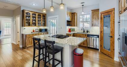 Historic-Style Modern Home | Walk to Square+SWU