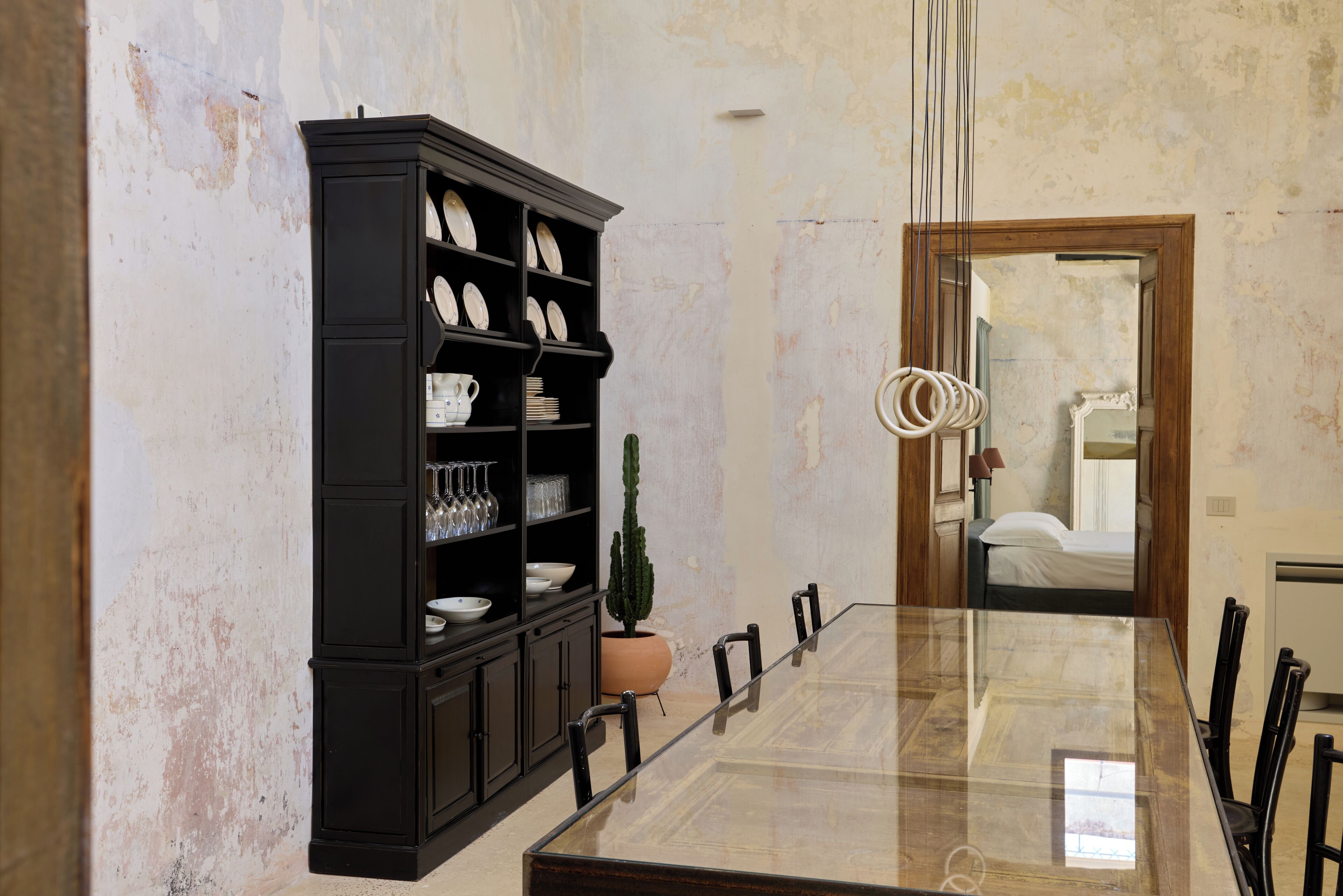 Dimore Arcudi Completa | 거실 공간 | 디지털 채널 시청이 가능한 55인치 스마트 TV