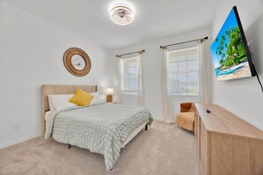 6 bedrooms, iron/ironing board, travel cot, WiFi