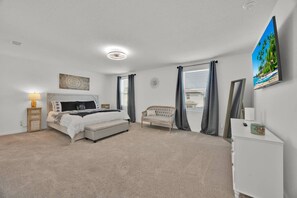 6 bedrooms, iron/ironing board, travel crib, bed sheets - Paradise Palms | Pool | 10 miles from Disney (Davenport)