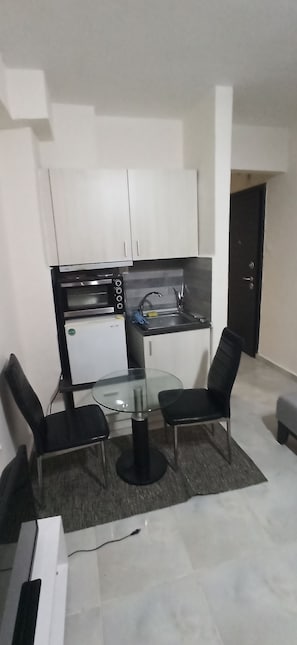 Apartment, 1 Bedroom | Living room