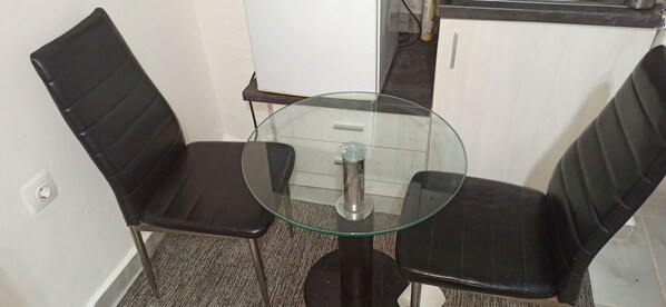 Apartment, 1 Bedroom | Dining