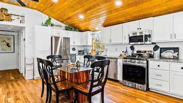Microwave, oven, stovetop, dishwasher
