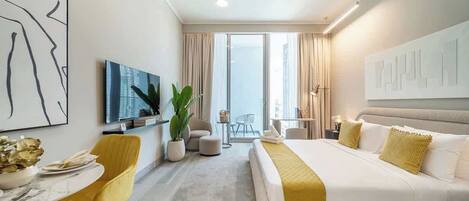 Iron/ironing board, travel crib, WiFi, bed sheets