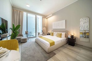 Iron/ironing board, travel crib, WiFi, bed sheets