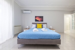1 camera, Wi-Fi, lenzuola