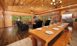 Dining - Emerald and Evergreen at Sherwood – 6BR Luxury Cabin with Pool and Theater (Pigeon Forge)