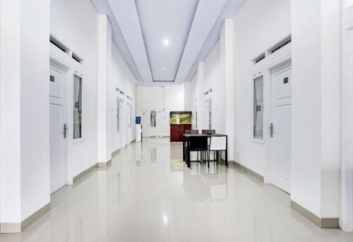 Hotel O Sukarame Near Imanuel Hospital Way Halim Formerly Hotel Griya Bawean