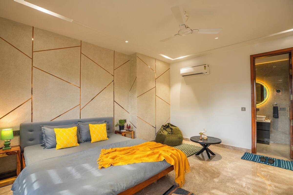 プレミアム ダブルルーム バルコニー シティビュー | ノートパソコン用作業スペース、防音設備、アイロン / アイロン台、WiFi (無料)