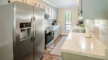 Microwave, oven, stovetop, dishwasher