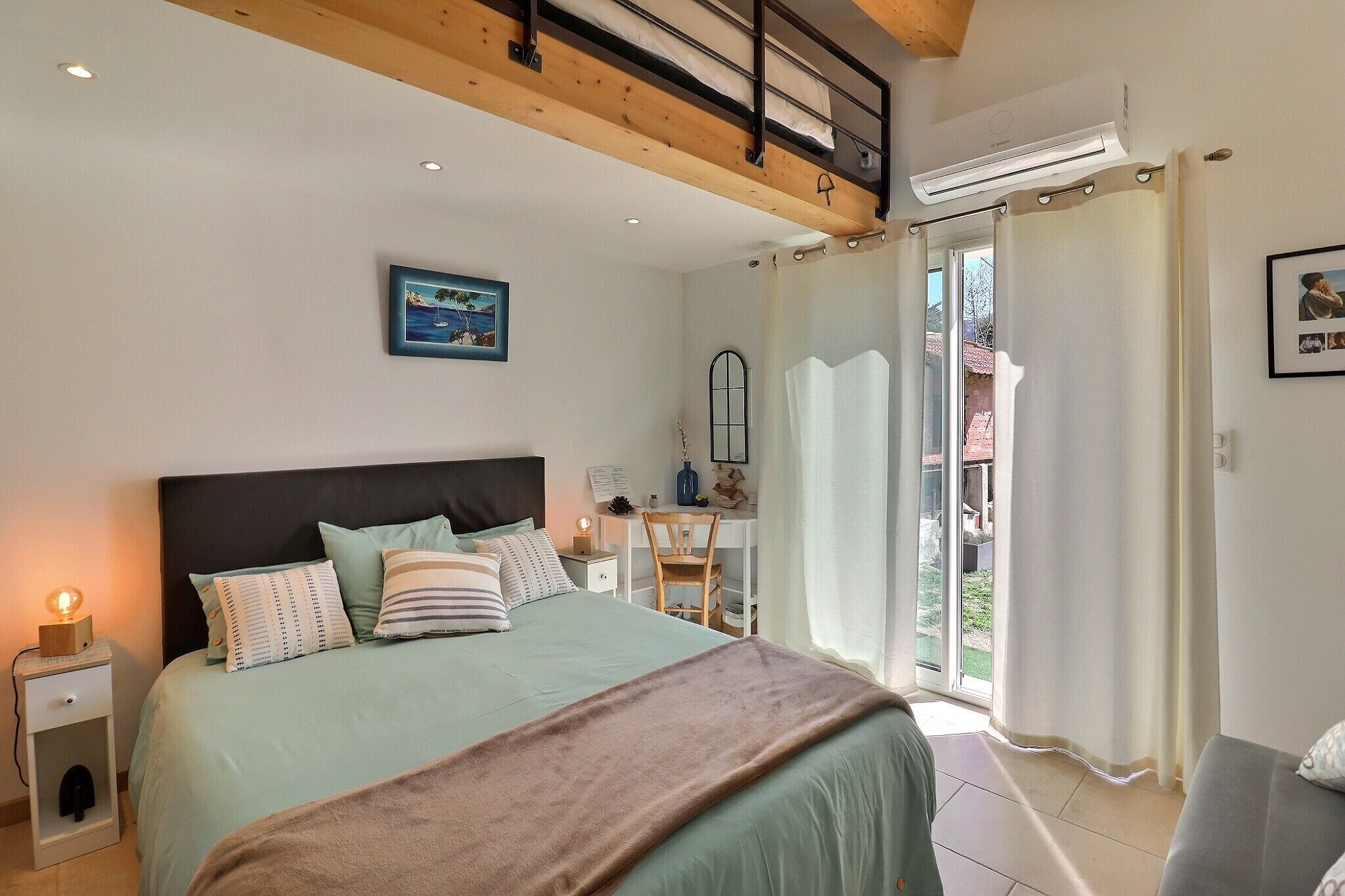 1 bedroom, desk, travel crib, free WiFi