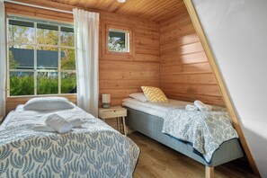 Comfort House, Patio, River View | Laptop workspace, iron/ironing board, free WiFi, bed sheets - Cozy 3BR Riverside House with Sauna (Rovaniemi)