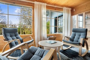 Comfort House, Patio, River View | Living area - Cozy 3BR Riverside House with Sauna (Rovaniemi)