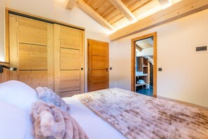 7 bedrooms, iron/ironing board, bed sheets, wheelchair access - Chalet Le Pré Rosset 15 personnes accès navette (Le Grand-Bornand)