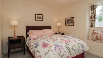 1 habitación, decoración personalizada y muebles diferentes