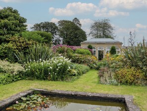 Property grounds - The Gameskeepers Cottage (Grange-over-Sands)
