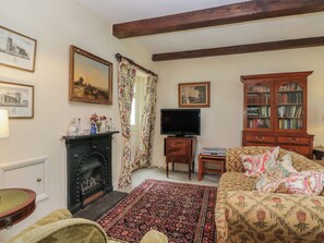Living area - The Gameskeepers Cottage (Grange-over-Sands)