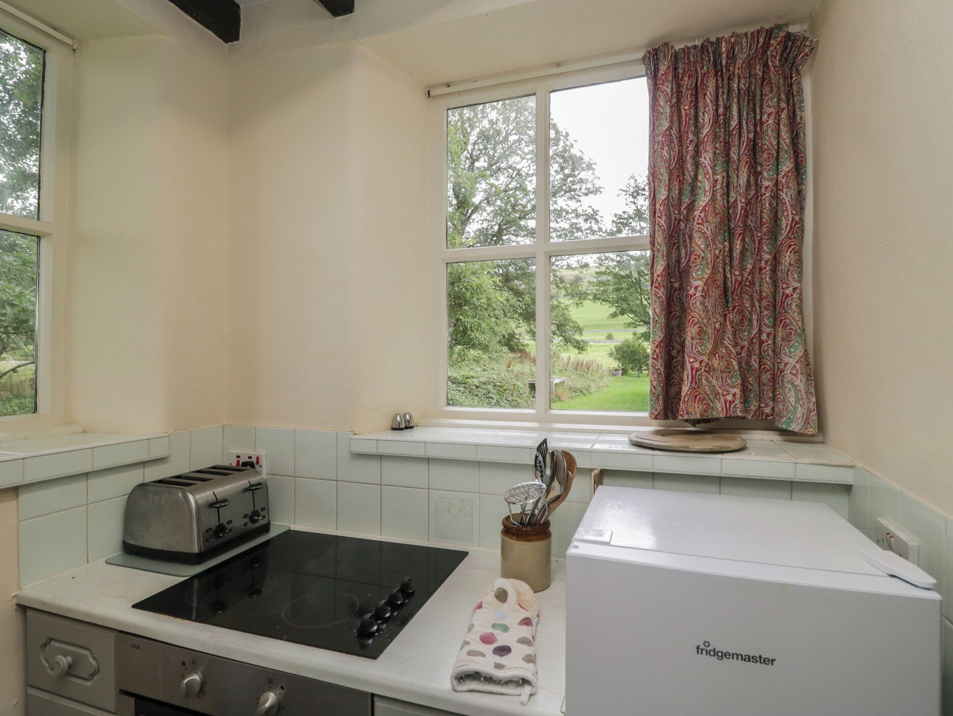 مستلزمات طهي/أطباق/أوعية