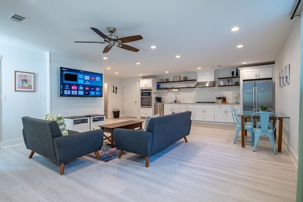 Interior - 2617 Caladium Drive NE, Atlanta (Atlanta)