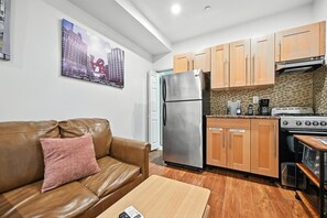 Interior - Cozy Studio Retreat in Philadelphia (Philadelphia)