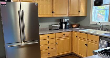 --A-Frame of Mind-- Cozy Family & Pet Friendly 4BR house in the White Mountains!