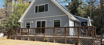 --A-Frame of Mind-- Cozy Family & Pet Friendly 4BR house in the White Mountains!