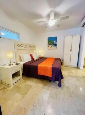 1 habitación, internet y ropa de cama