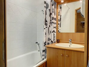 Hair dryer - 2 PAB02 - Nice 2 rooms + sleeping area 50 meters from the ski bus (Praz-sur-Arly)