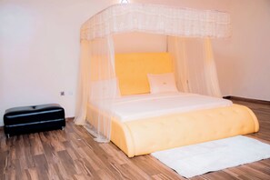 3 chambres, fer et planche Ă repasser, Wi-Fi, draps fournis