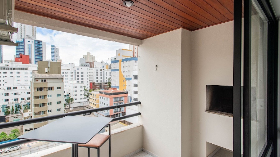 Apartment w/ Barbecue 350m From the Beach Ilh0503