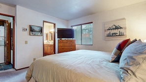3 habitaciones, tabla de planchar con plancha, wifi y ropa de cama 
