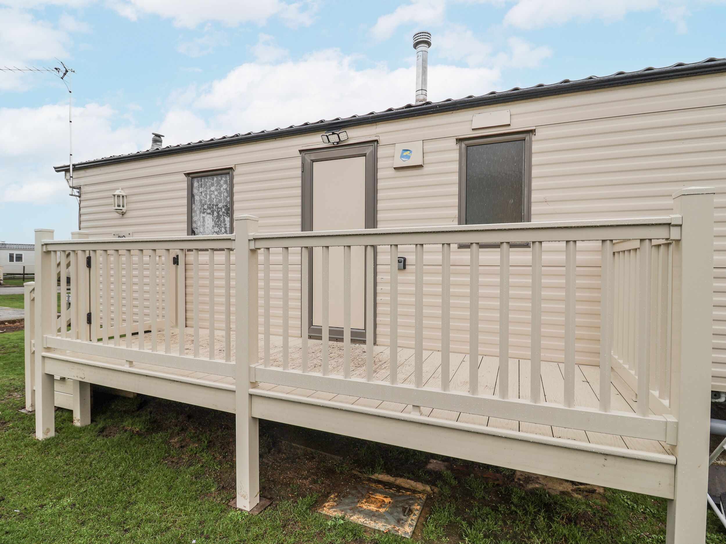 Cottage | Property grounds